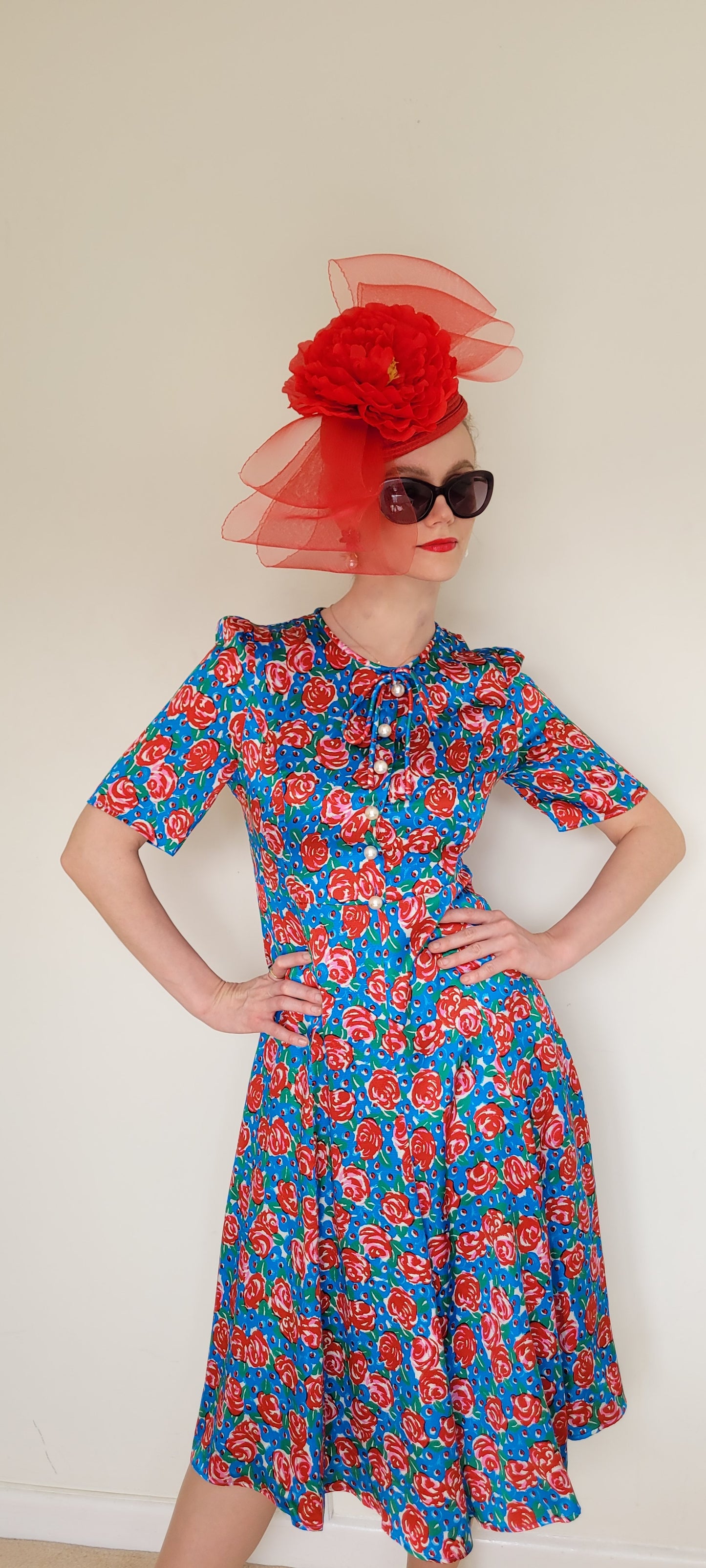 Extravagant Headpiece for Special Occasions